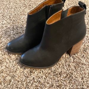 Nordstrom Boots Size 7.5 Black (never worn)